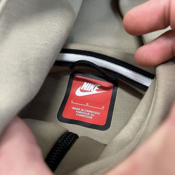 Nike Tech Fleece Full Zip Jacket Khaki Black FB7921 247 Men Size L Retail $145 - Picture 4 of 7